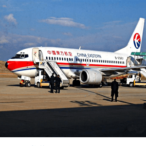 桂林两江航空物流航空快运业稳步发展的原因是什么？